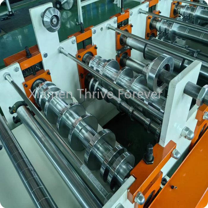 Automatic Self Clip Lock Joint Hidden Metal Roofing Roll Forming Machine